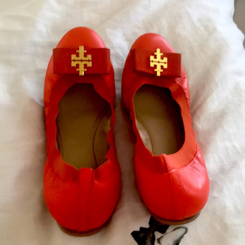 Tory Burch bright orange ballet flats size 8